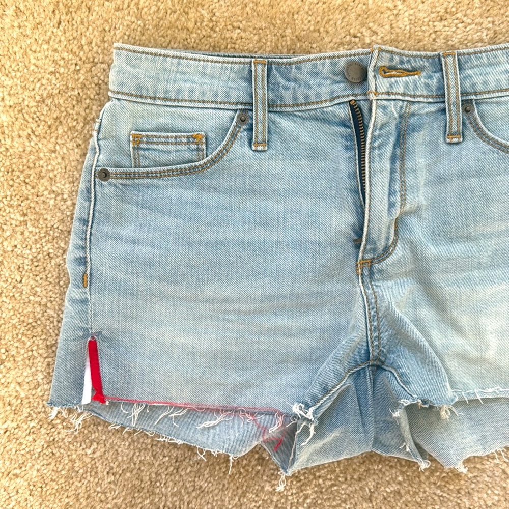 Universal Thread Blue Denim Shorts Light Wash Size 2 / 26R